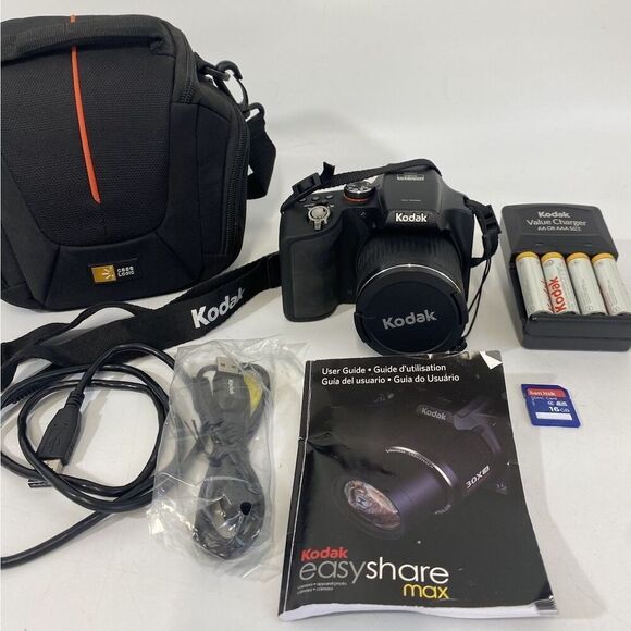 Kodak Easyshare MAX z990 12 MP Digital Camera w/Batteries 16BG Memory Case Cord - Picture 1 of 14